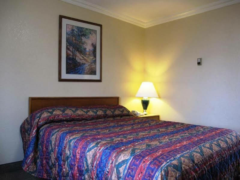 Merrill Field Inn Anchorage Esterno foto